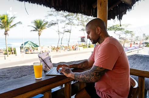 Digital Nomad Contracting: Tax, Banking and Legal Pitfalls UK Contractors Miss